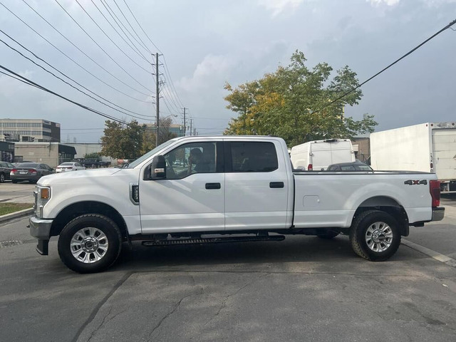 2022 Ford F-250 XLT Crew Cab Long Box 4WD in Cars & Trucks in City of Toronto - Image 4