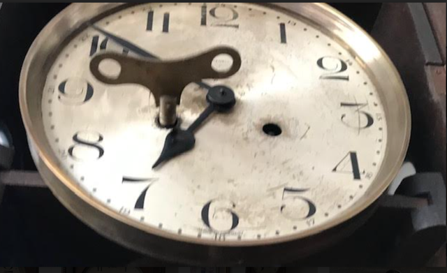 Vintage Pendulum Wall Clock - Kienzle - Made in Germany 1920 in Home Décor & Accents in City of Toronto - Image 5