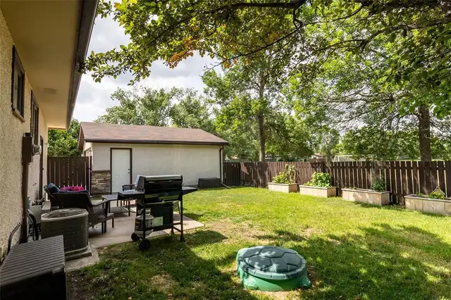 177 Kay Crescent Winnipeg, Manitoba62864390585089124