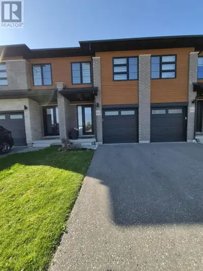 886 ROBERT FERRIE DRIVE Kitchener, Ontario