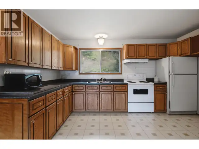 3125 FIRDALE DRIVE Williams Lake, British Columbia in Houses for Sale in Williams Lake - Image 6
