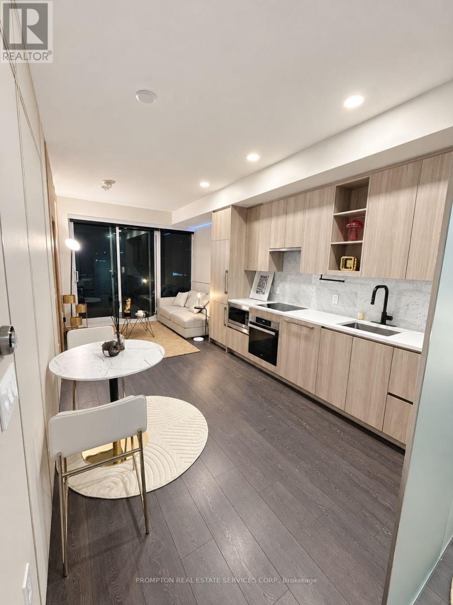 907 - 85 MCMAHON DRIVE Toronto (Bayview Village), Ontario 5