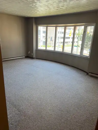 Great apartment for rent in uptown waterloo close to several amenities (Vincenzo's and uptown waterl...