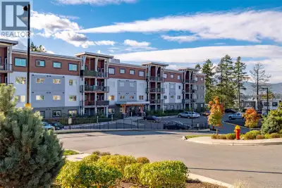 Welcome to this stunning home in Lakeview Terrace! This Built Green Platinum certified 2-bedroom, 2-...