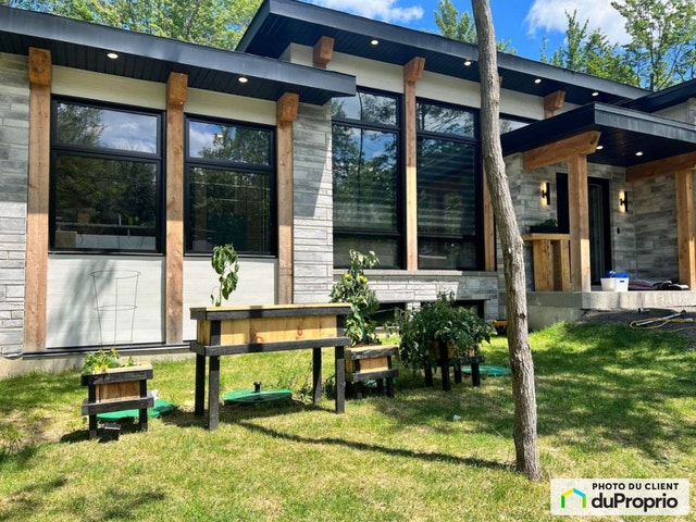 $1,075,000 - Bungalow for sale in St-Marc-sur-Richelieu — photo 2