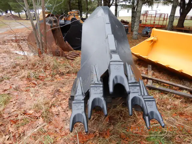 ESCO EXTREME DUTY 350-500 RIPPING-TRENCHING SHORING  24" &  48" in Heavy Equipment in City of Toronto - Image 24