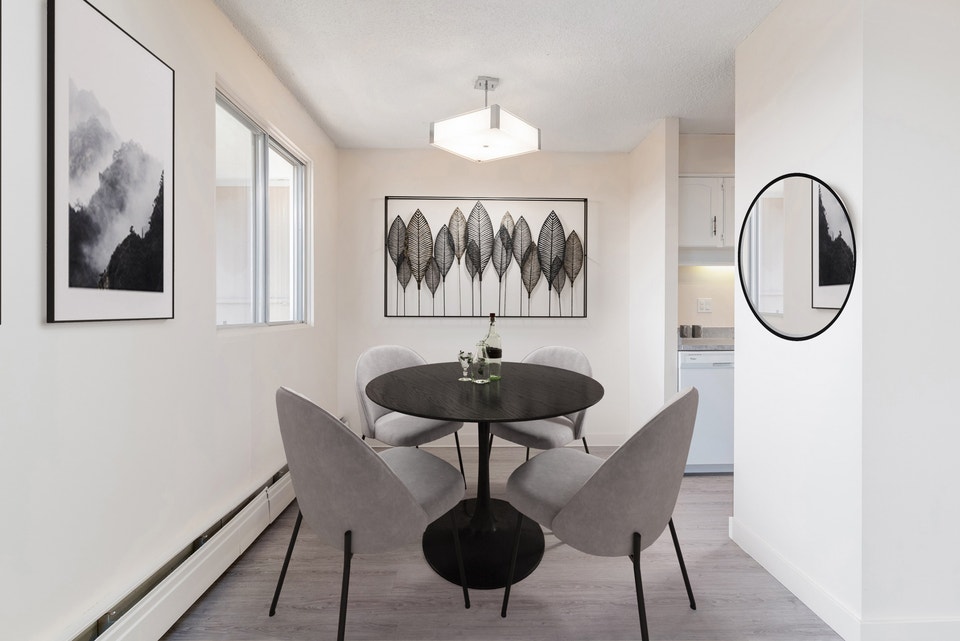 Lord Byron Tower II - 2 Bedroom Apartment for Rent 2