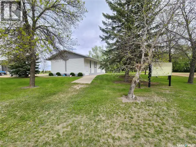 402 Wheaton AVENUE Ogema, Saskatchewan in Commercial & Office Space for Sale in Regina - Image 19