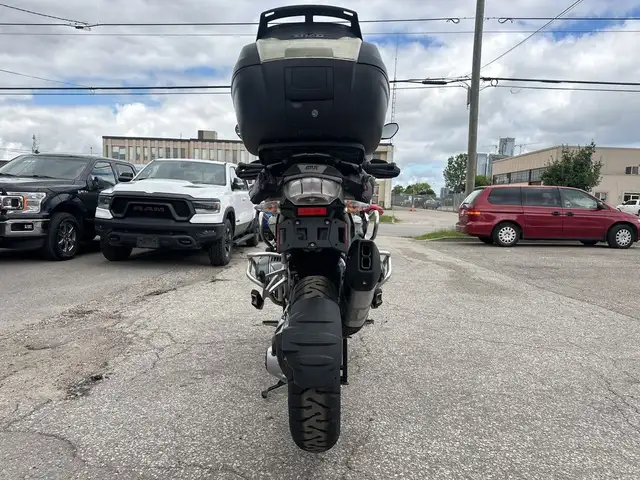 2015 BMW R1200GS ~ BMW R1200GS ~ HTD GRIPS ~ ADJUSTABLE SUSPENSI in Street, Cruisers & Choppers in City of Toronto - Image 16