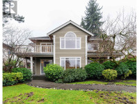 2437 KINGS AVENUE West Vancouver, British Columbia