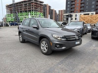 La Volkswagen Tiguan 2014 est un VUS compact polyvalent qui offre un excellent équilibre entre perfo... (image 1)