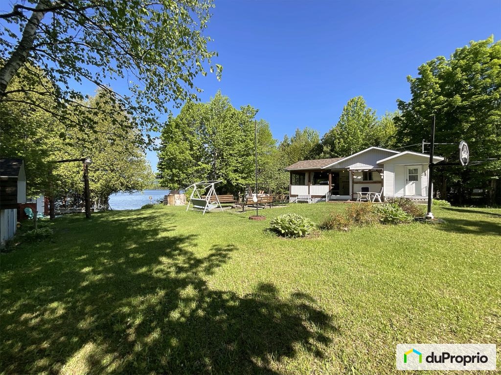$499,000 - Cottage for sale in Lac-Drolet — photo 1