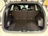 2025 Jeep Compass Altitude ALTITUDE | HEATED SEATS + WHEEL | SAFETY GROUP | R 4WD. Bright White Clea... (image 7)