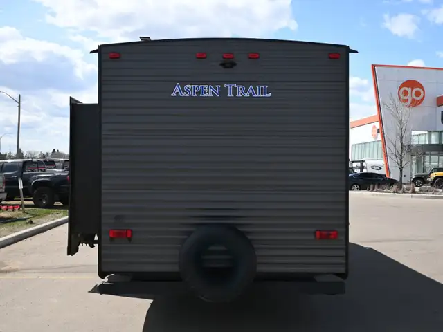 2018 Aspen Trail 29BHS in Travel Trailers & Campers in St. Albert - Image 6