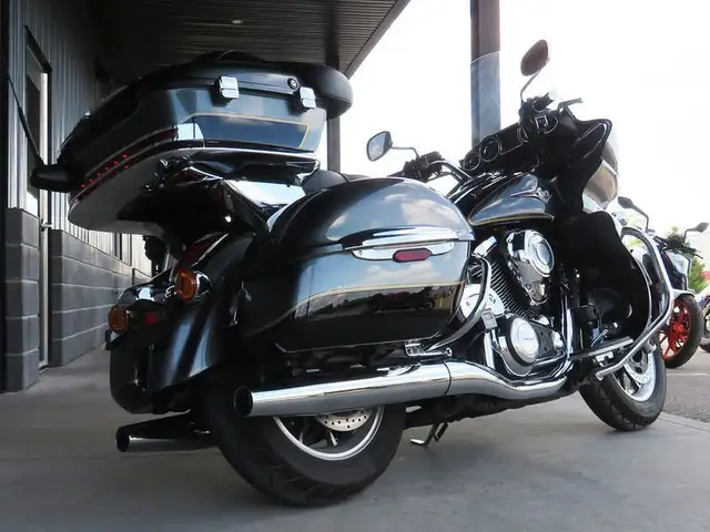 2011 Kawasaki Vulcan 1700 Voyager in Sport Touring in Cambridge - Image 6