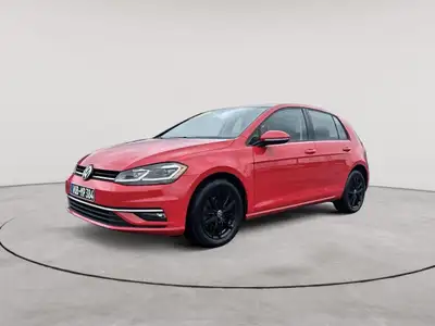 2018 VOLKSWAGEN GOLF CONFORTLINE MANUEL TOUT EQUIPÉ MAGS 16 NOIR INTERIEUR DE CUIR TOIT OUVRANT PANO...