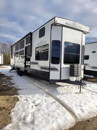 THIS BEAUTIFUL 2024 RESIDENCE HAS JUST ARRIVED AND MUST BE SEEN TO BE APPRECIATED-THIS NEW VERY UNIQ...