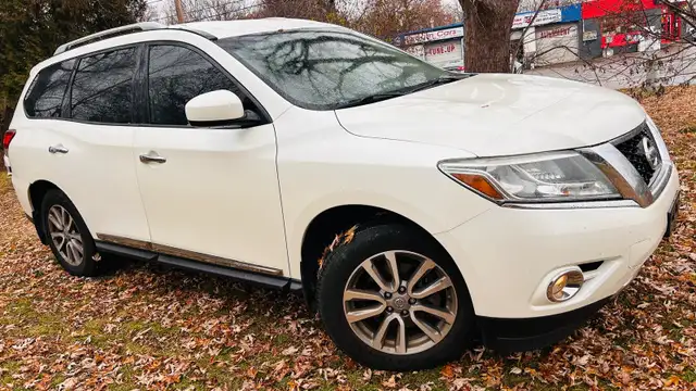2016 Nissan Pathfinder S in Cars & Trucks in Oakville / Halton Region - Image 3