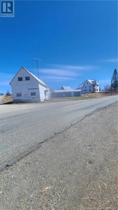 Looking for the idyllic location to build your country dream home? This listing offers a package dea...