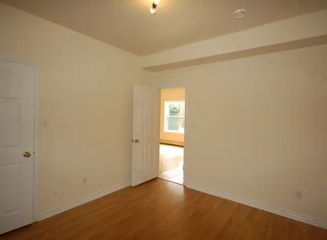 4 Bedroom 2 Bath Apartment West End Halifax September 2025 in Long Term Rentals in City of Halifax - Image 15