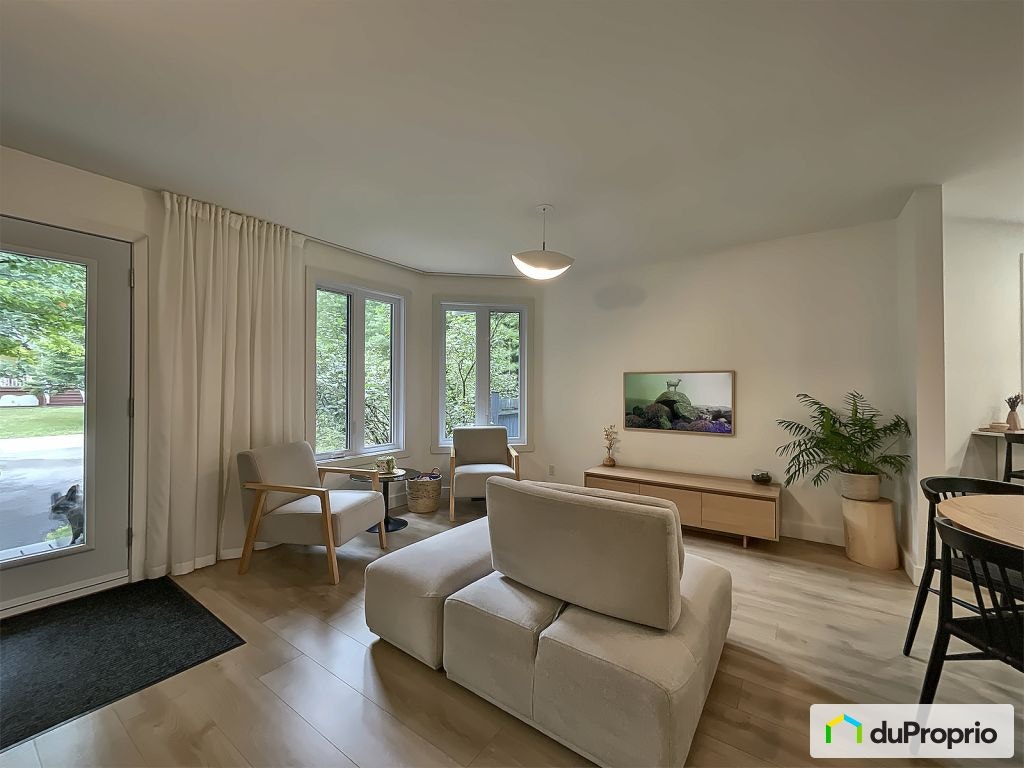 $585,000 - Bungalow for sale in Ste-Julienne — photo 2