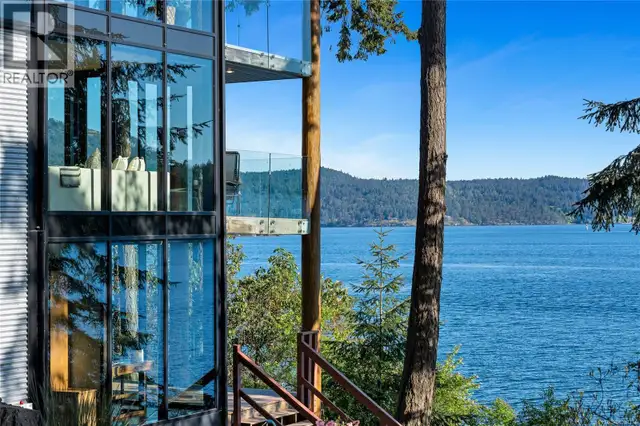 1676 Lands End Rd North Saanich, British Columbia in Houses for Sale in Victoria - Image 5