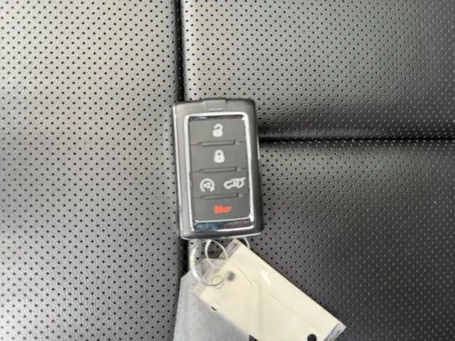 2023 Jeep Grand Cherokee 4xe BASE | Low Km | Remote Start in Cars & Trucks in Edmonton - Image 28