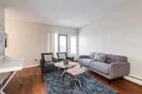 Amenities: Fitness Centre • Library • Quiet Building • Social Room Suite & Building: Bachelor, one-b... (image 8)
