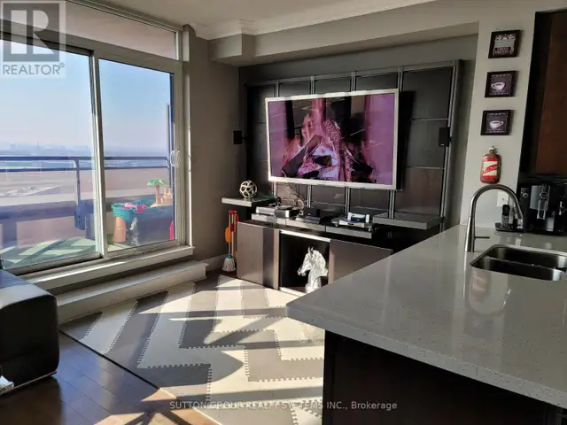 PH11 - 1070 SHEPPARD AVENUE W Toronto (York University Heights), in Condos for Sale in City of Toronto - Image 12