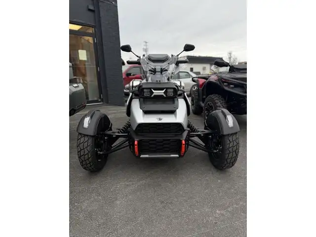 2025 Can-Am Canyon XT in Street, Cruisers & Choppers in New Glasgow - Image 3