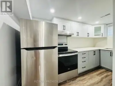 BSMT - 96 WYNDALE DRIVE Toronto (Maple Leaf), Ontario