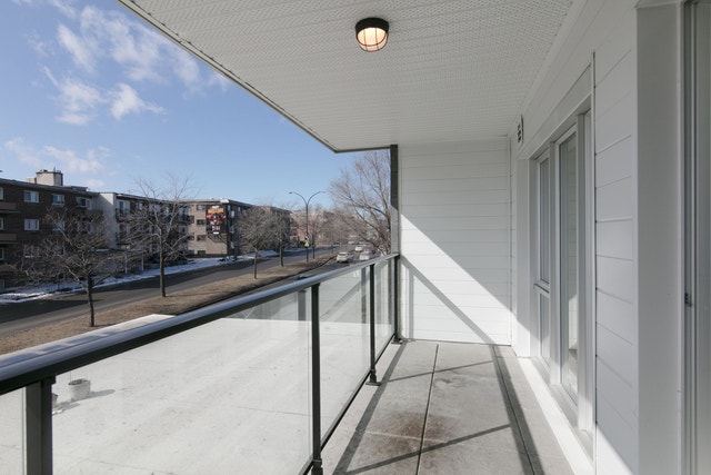 9675 Av. Papineau — photo 3