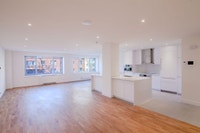 Akelius three bedroom apartment for rent. Located near Dr. Penfield in the Downtown - McGill neighbo... (image 4)