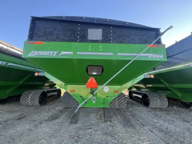 2022 Brent 2596 in Farming Equipment in Swift Current - Image 4