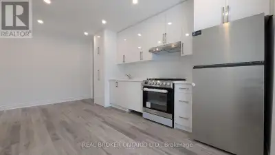 UNIT #2 - 1150 WOODBINE AVENUE Toronto (Danforth Village-East Yo