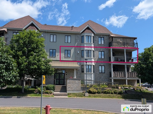 $579,900 - starting at - Condominium for sale in Ste-Julie — photo 2