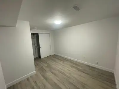 One private bedroom is available in a legal 2-bedroom basement apartment on Parker Drive, Cambridge,...