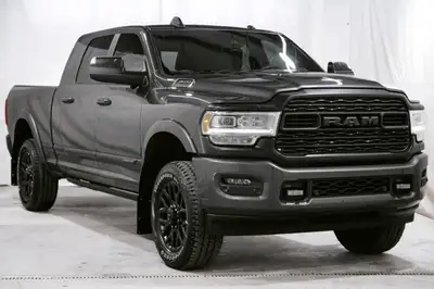 The 2022 RAM 3500 Limited is built for serious work and long-haul confidence. This used heavy-duty t...