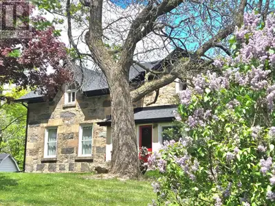 34+ Acres approx, fibre optics internet, walk to Farm Boy, walk-in clinics, Shoppers Drug Mart, Long...