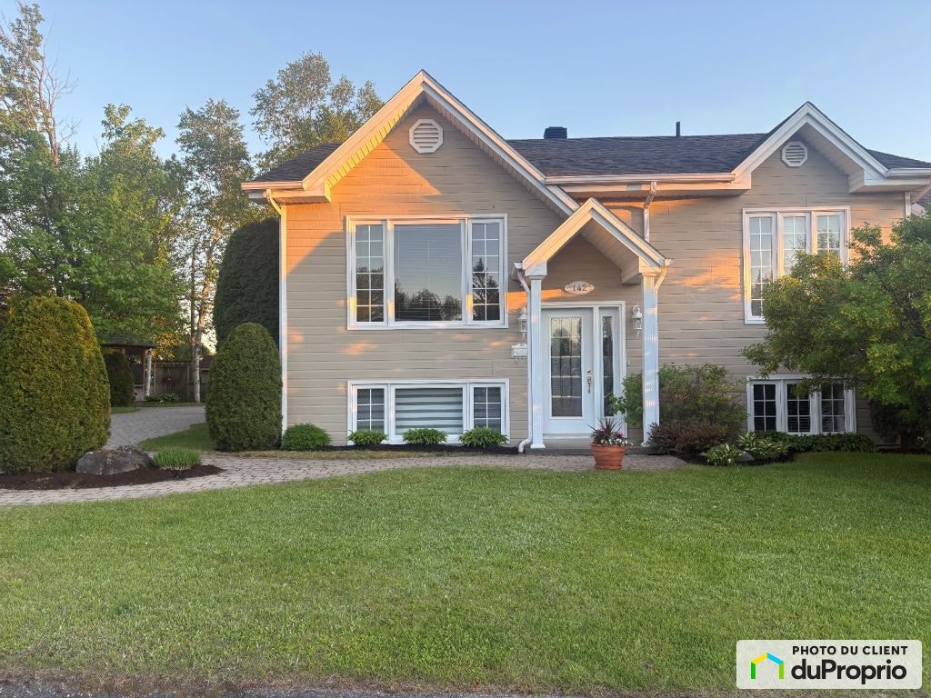 $475,000 - Bungalow for sale in Alma — photo 1