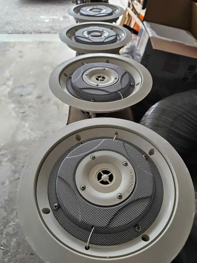 Sonance ceiling speaker 8" in General Electronics in Markham / York Region - Image 3