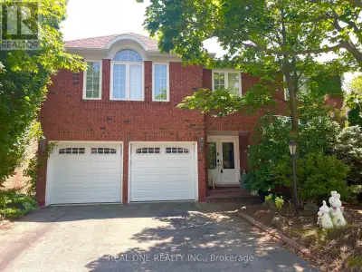 Well Maintained And Upgraded 5+1 Bedroom Double Garage Detached Home In The Heart Of Glen Abbey, 5 M...