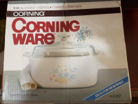 Vintage Corning ware Casserole Dish with lid