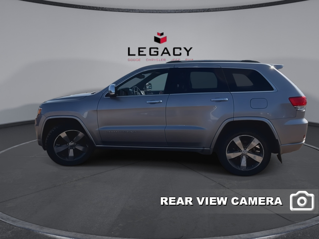 2014 Jeep Grand Cherokee OVERLAND - Navigation in Cars & Trucks in Lethbridge - Image 6