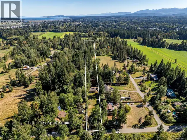 3465 CESSFORD Rd Courtenay, British Columbia in Houses for Sale in Comox / Courtenay / Cumberland - Image 4