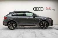 Get noticed in this beautiful Daytona Gray Metallic SUV!! Treat yourself to the features you deserve... (image 3)