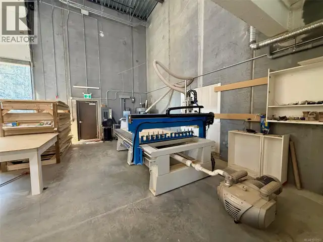 312 4342 West Shore Pkwy Langford, British Columbia in Commercial & Office Space for Sale in Victoria - Image 2