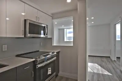 Collingwood 1 Bedroom Apartment for Rent - 120 Elm Street, View more