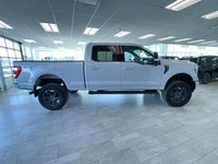 The 2022 Ford F-150 Lariat Crew Cab with V8 is a powerful and well-equipped full-size pickup that de... (image 6)