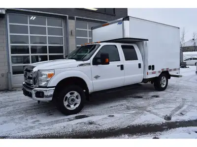 Moteur Diesel 6.7L** Boite Transit avec deck ** Attache remorque ** ** Bluetooth / Cruise / AC ** et...